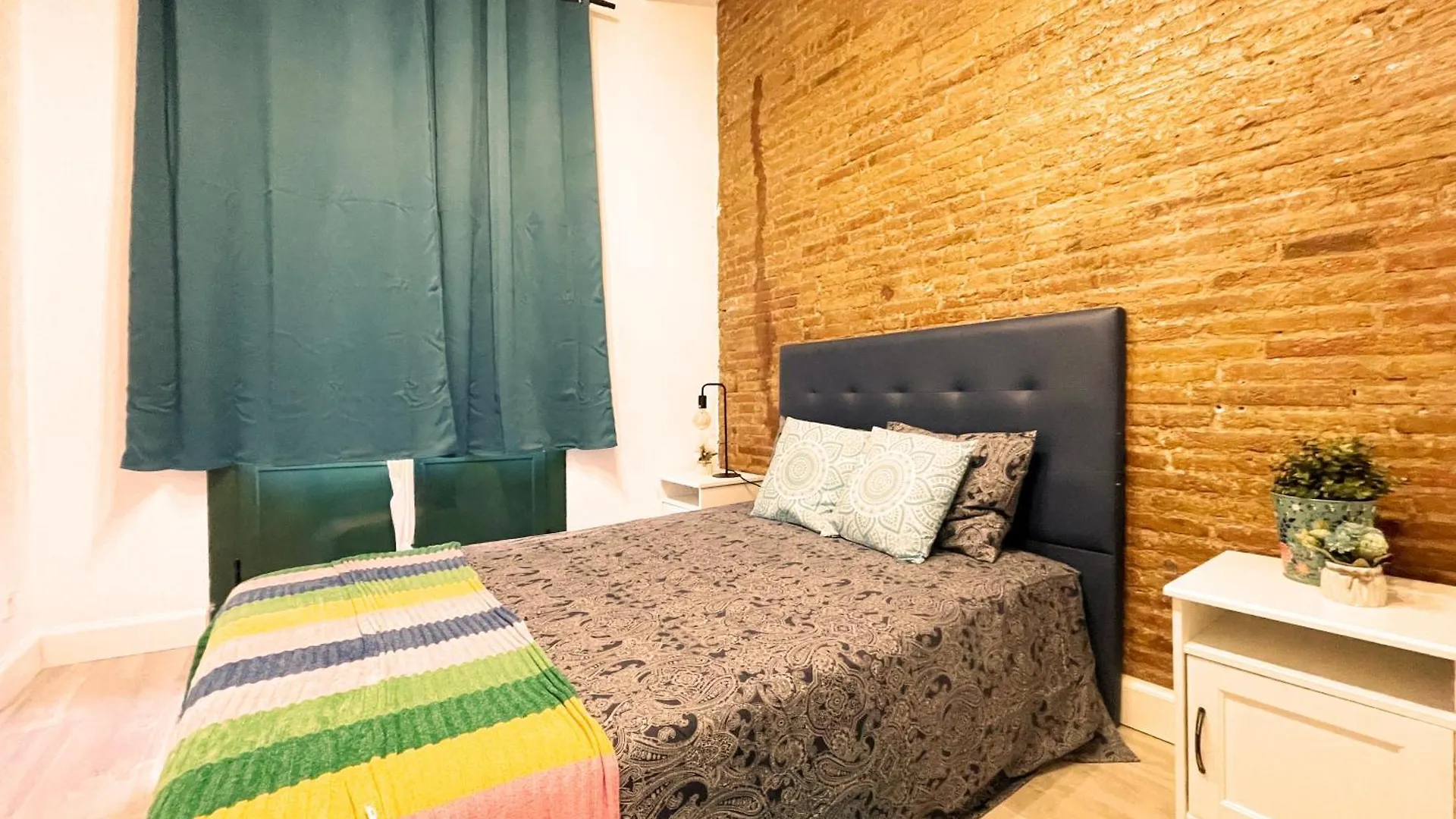 Bcn Private Rooms - City Center Jc برشلونة