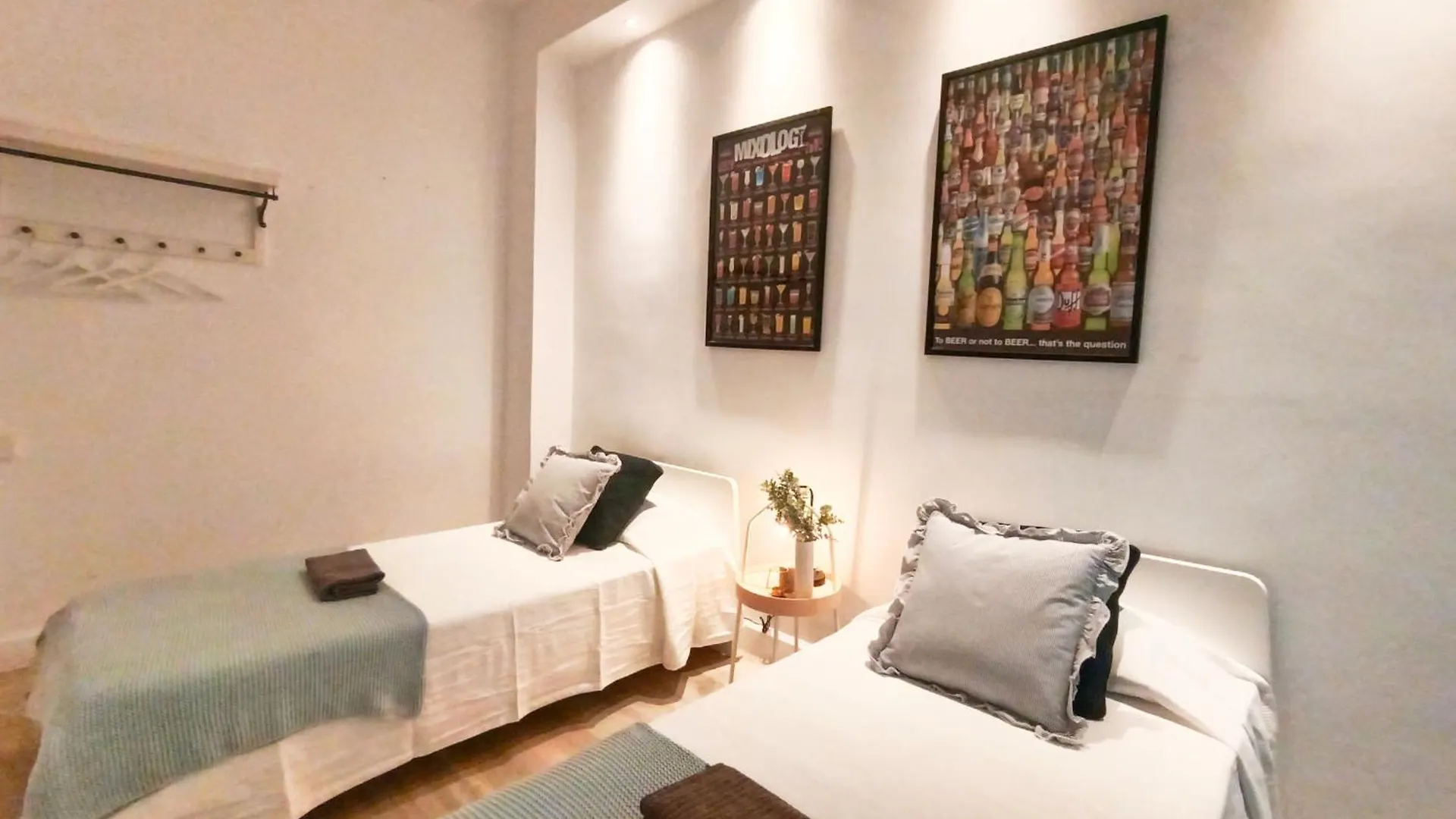 Hostal Bcn Private Rooms - City Center Jc Barcelona